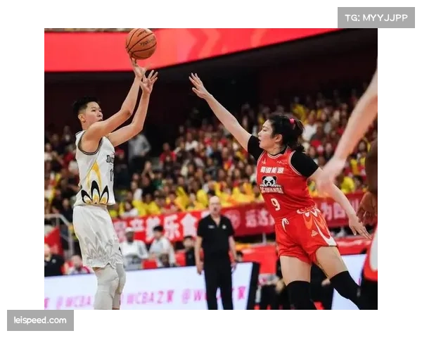 四川队高强度防守压迫 限制对手命中率成效显著 四川队高强度防守压迫 限制对手命中率成效显著